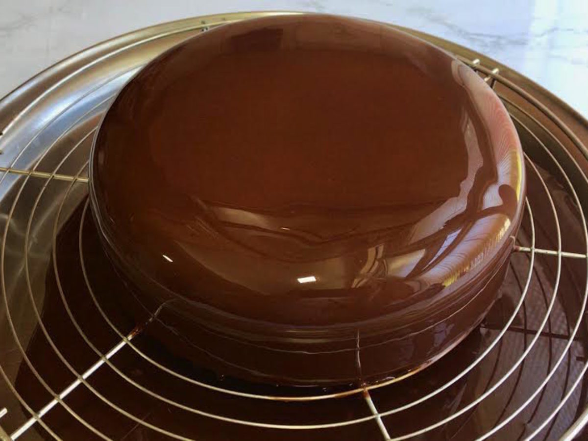 Glacage Miroir Au Chocolat Ultra Brillant Gateau Et Cuisine Rachida