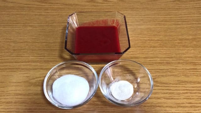 ingrédients confit framboises dans entremet fraise