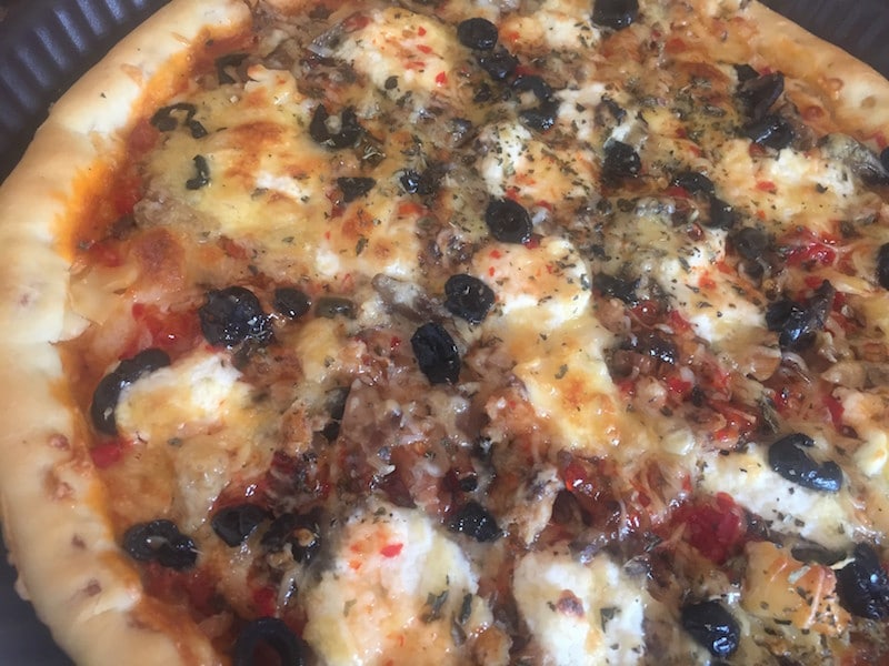 pizza italienne au thon et aux 3 poivrons -recette gateau et cuisine rachida