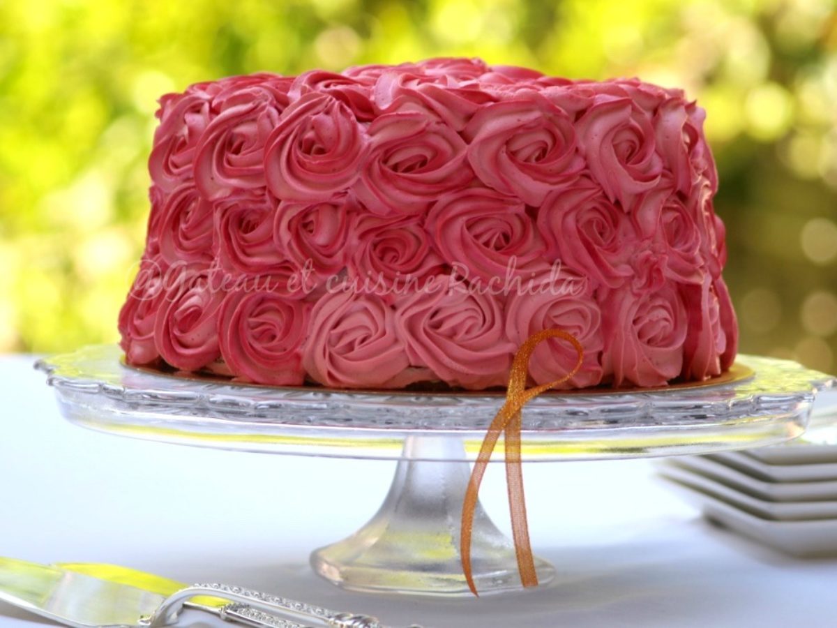 Gateau D Anniversaire Rose Layer Cake Gateau Et Cuisine Rachida