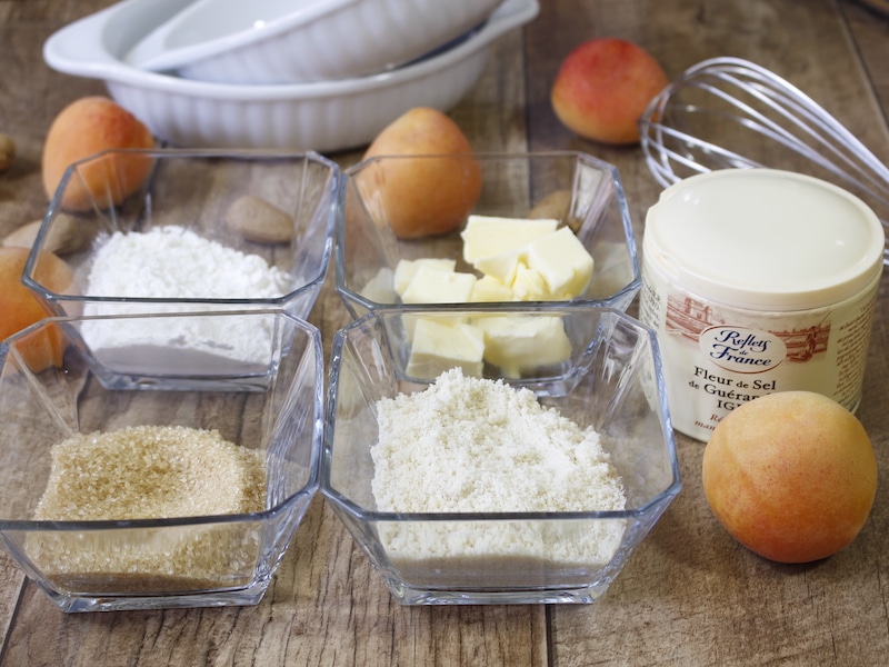 ingredient apricot crumble