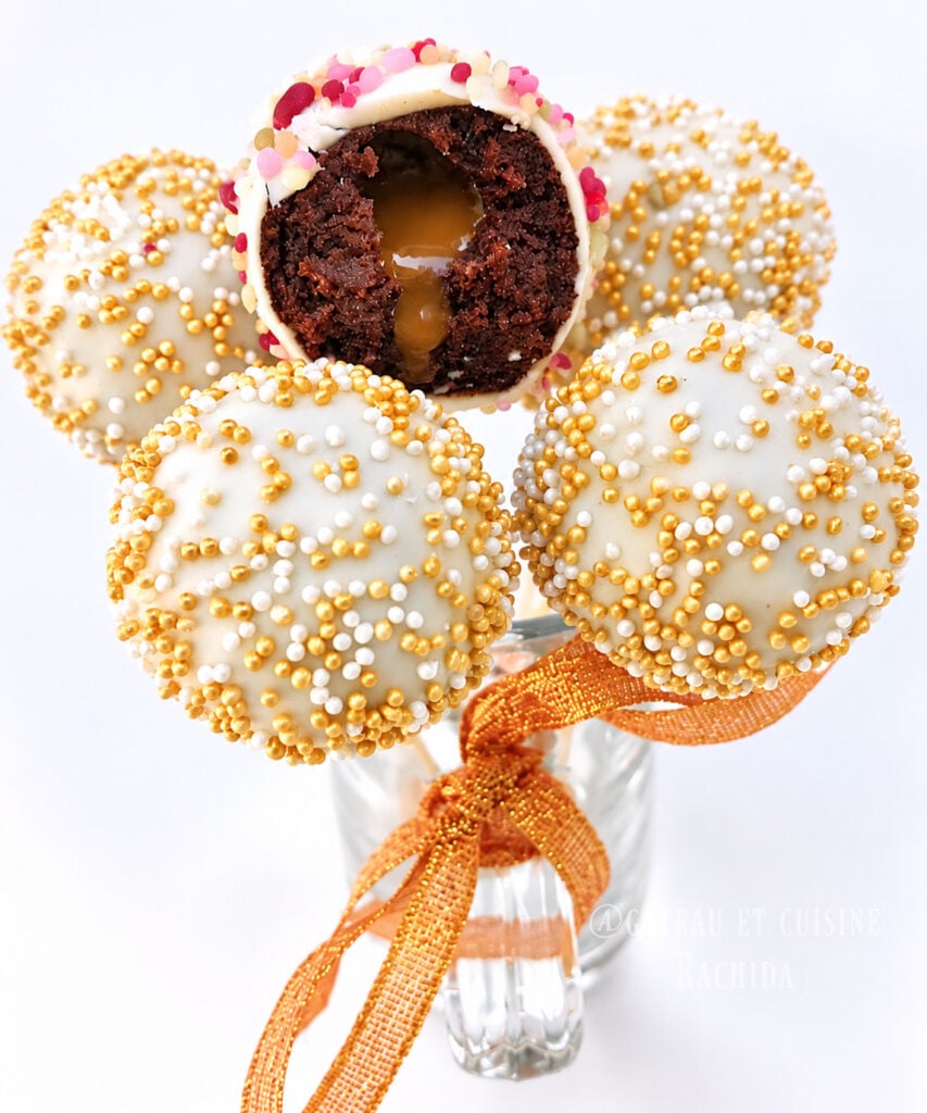 Chocolate cake pops filled with salted caramel
