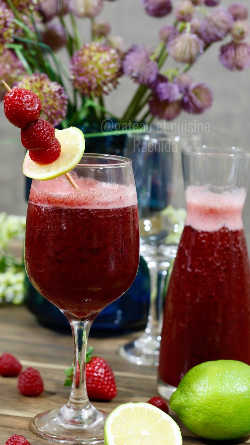 Cocktail sans alcool aux fruits rouges - mojito fruits rouges