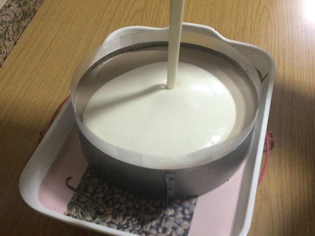 entremet 3 chocolat : mousse au chocolat blanc