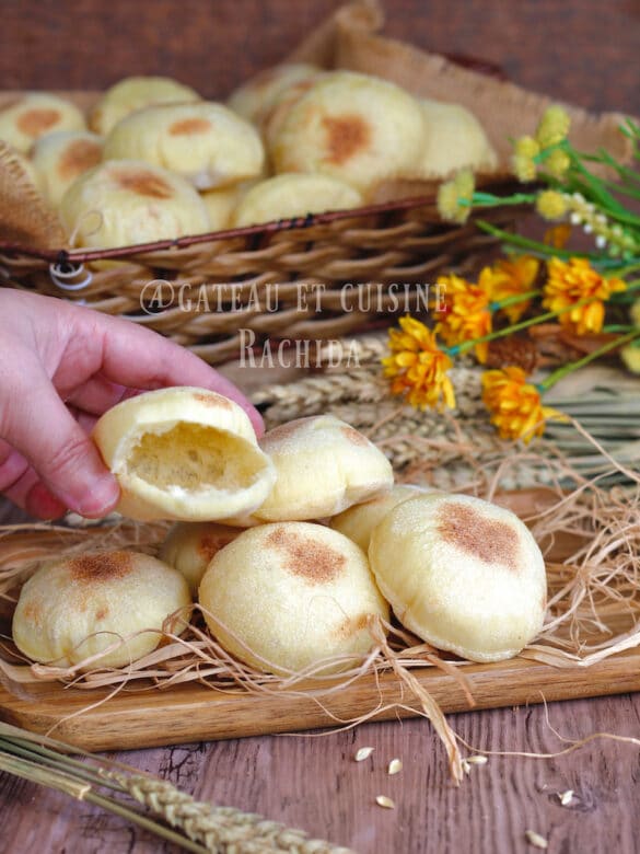 Batbout Petits Pains Marocains Moelleux Et Inratable | Gâteau Et ...