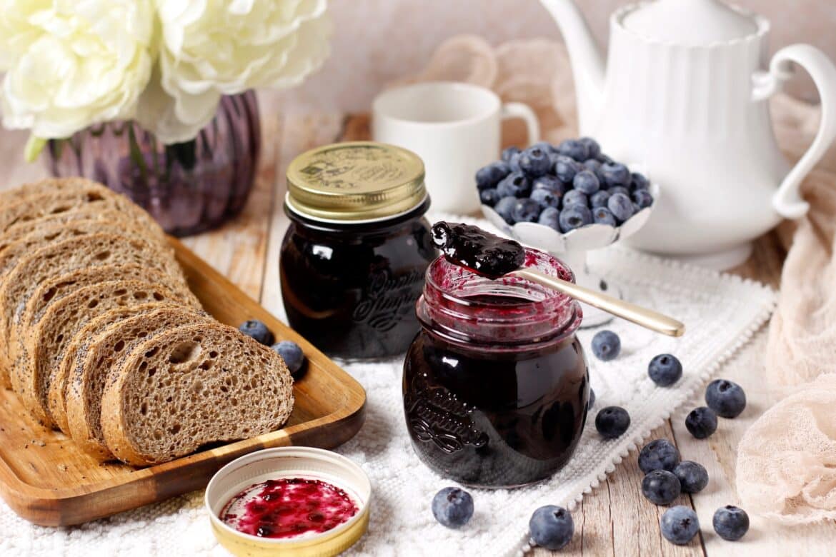 Confiture de myrtilles maison | Gâteau et cuisine Rachida