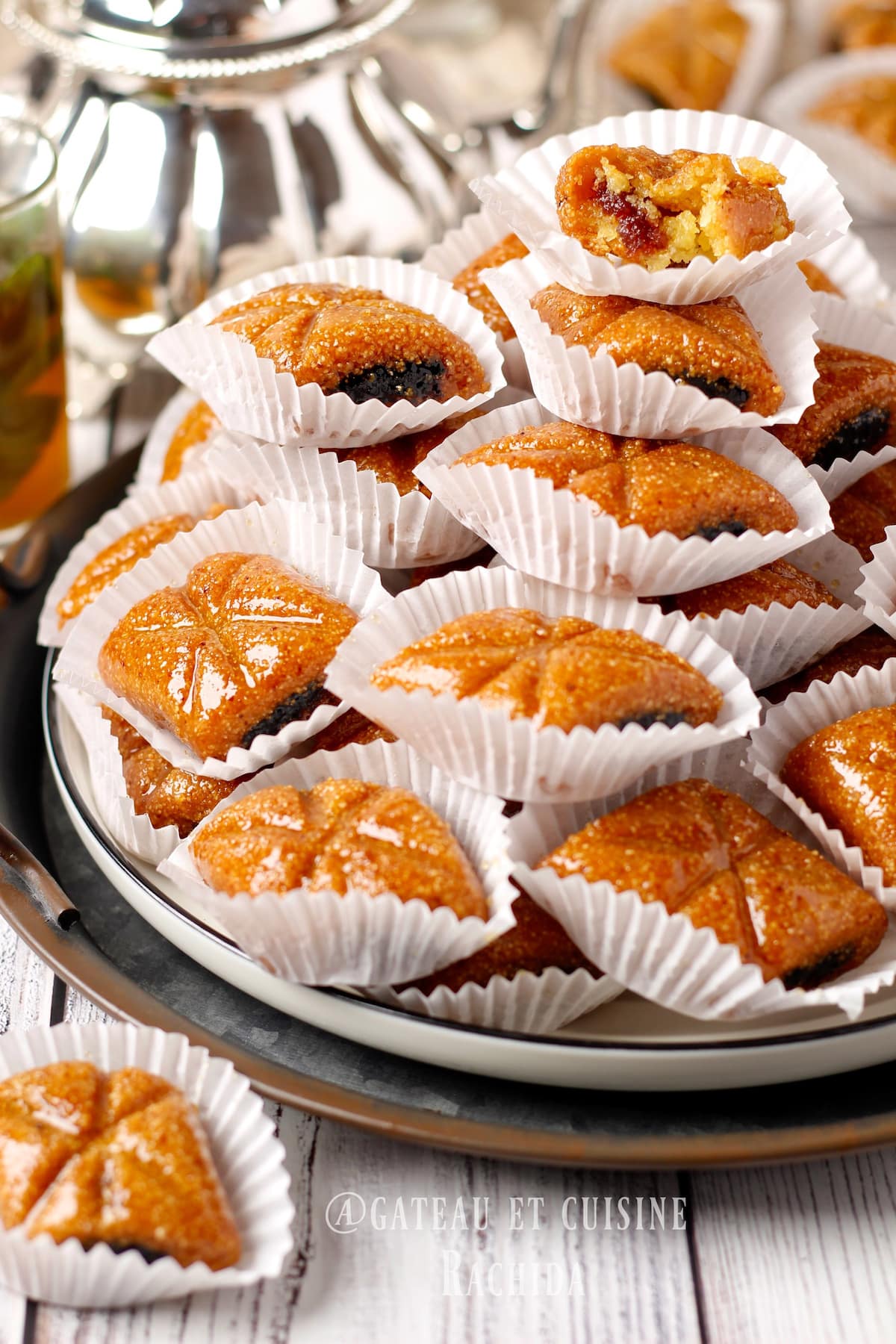 Foolproof date and honey makrout