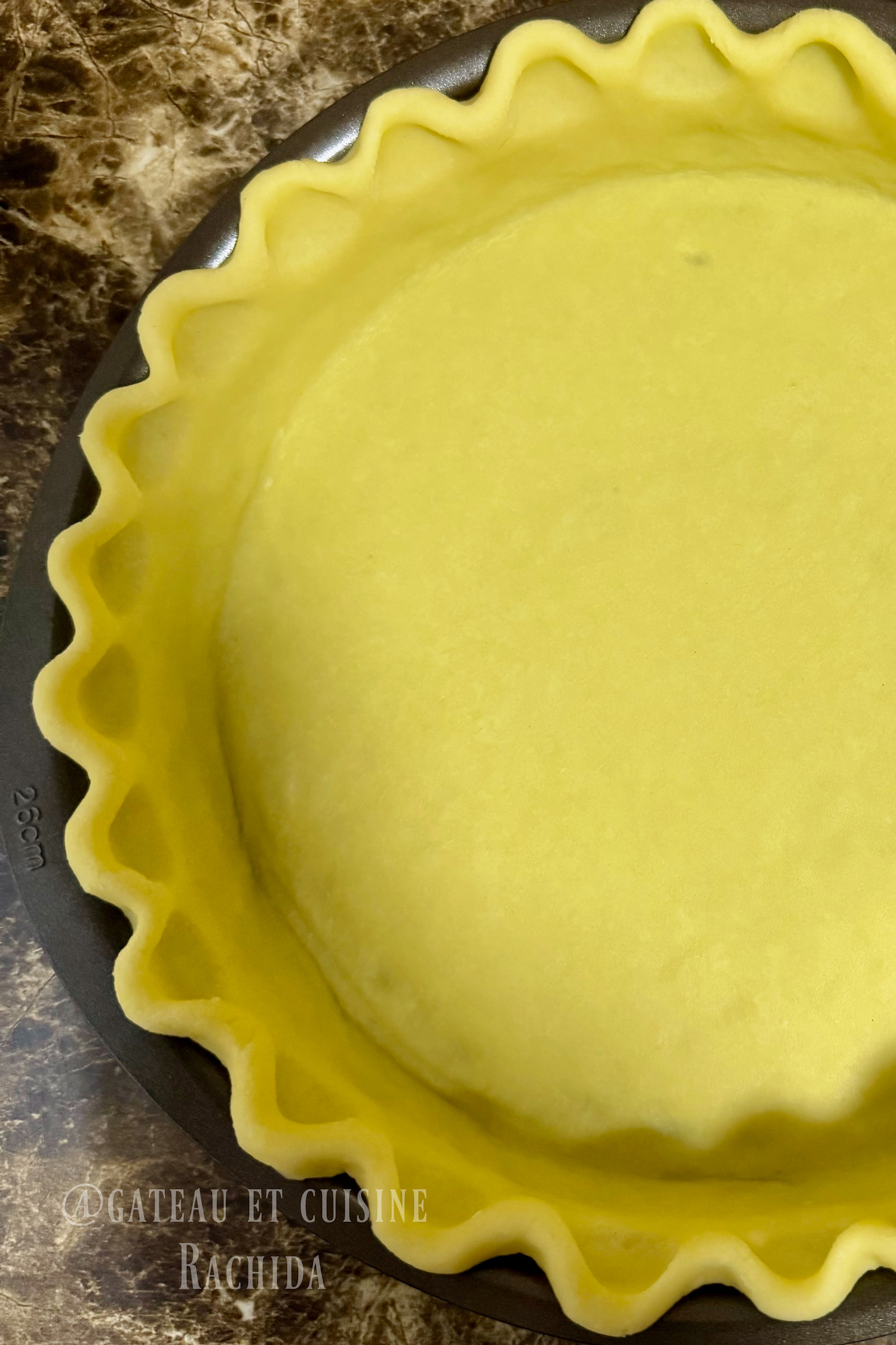 edge, crimping American pie crust