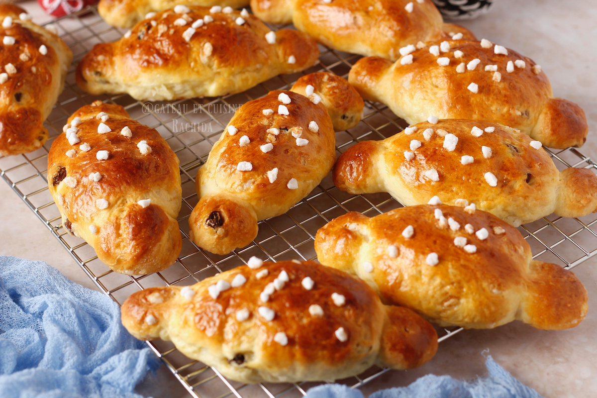 cougnous or cougnoles belge christmas brioche